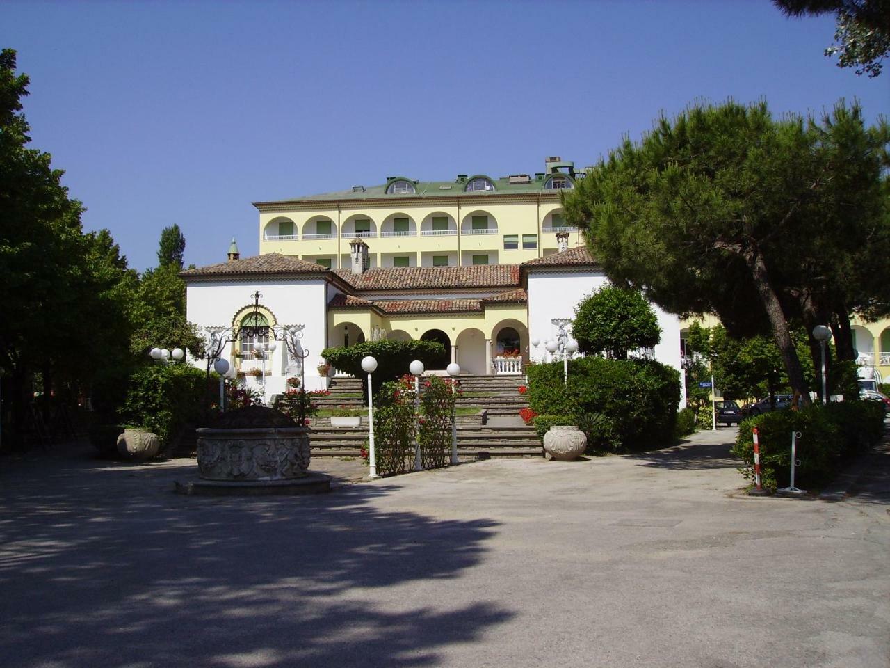Park Hotel Ravenna Marina di Ravenna Buitenkant foto