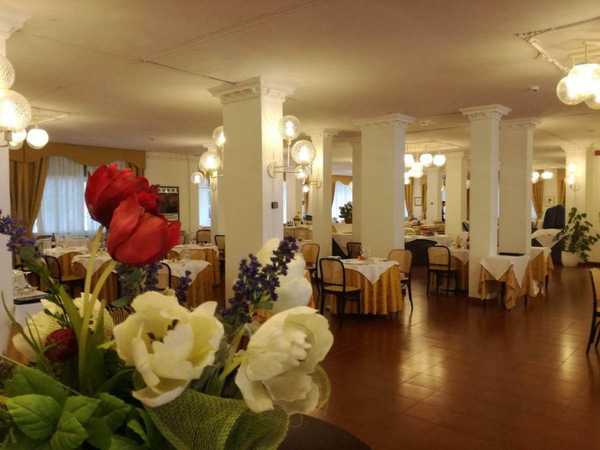Park Hotel Ravenna Marina di Ravenna Buitenkant foto